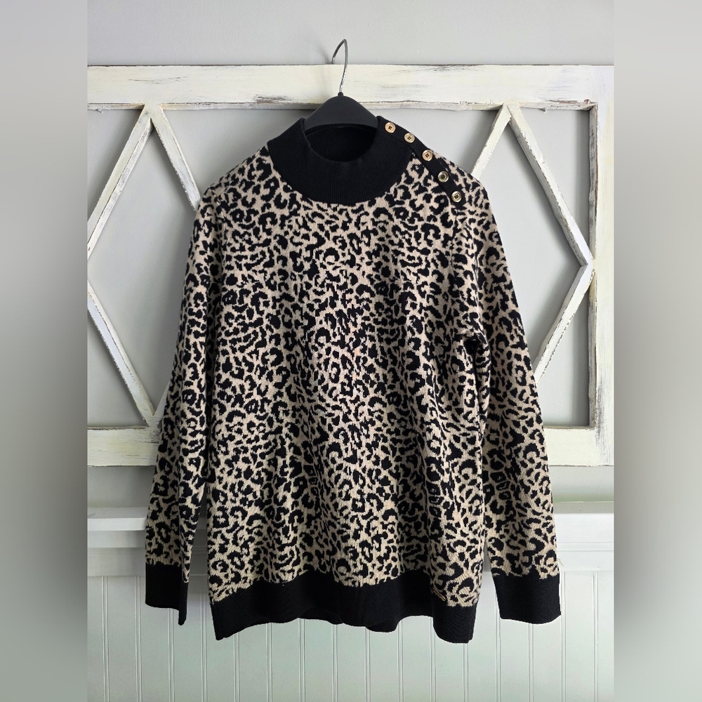 Calvin Klein Leopard Print Mock Neck Sweater Women’s Size Medium Black And Tan